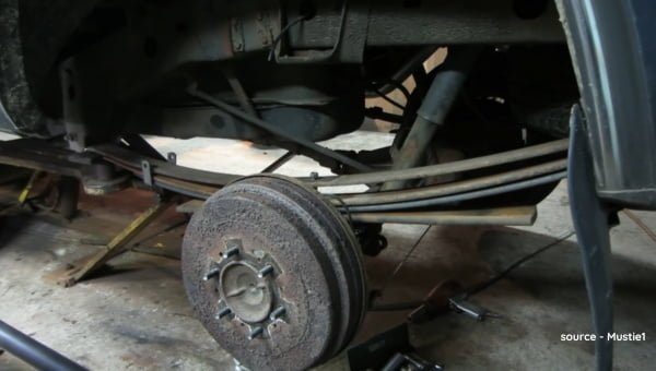 broken leaf spring